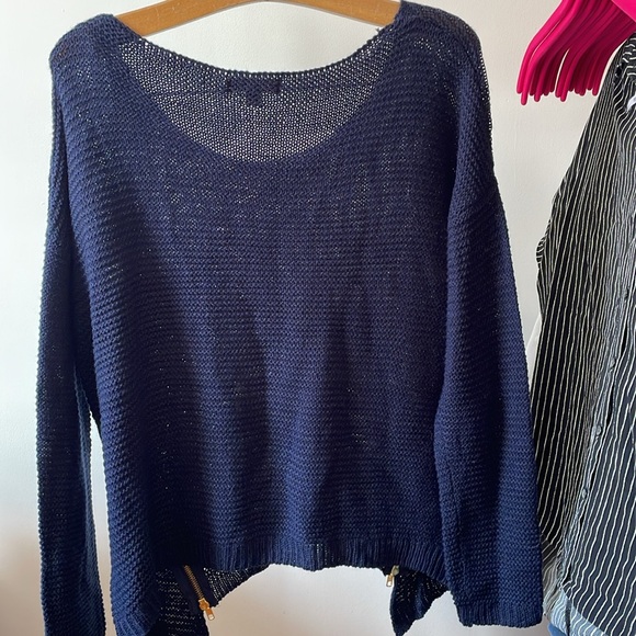 Knit sweater - Picture 4 of 4